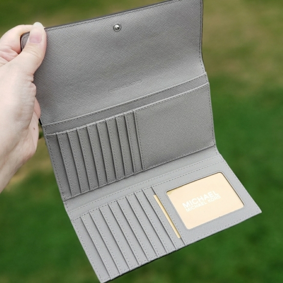 ⚠️SALE⚠️ Michael Kors Mott LG Satchel SET White - Picture 9 of 11